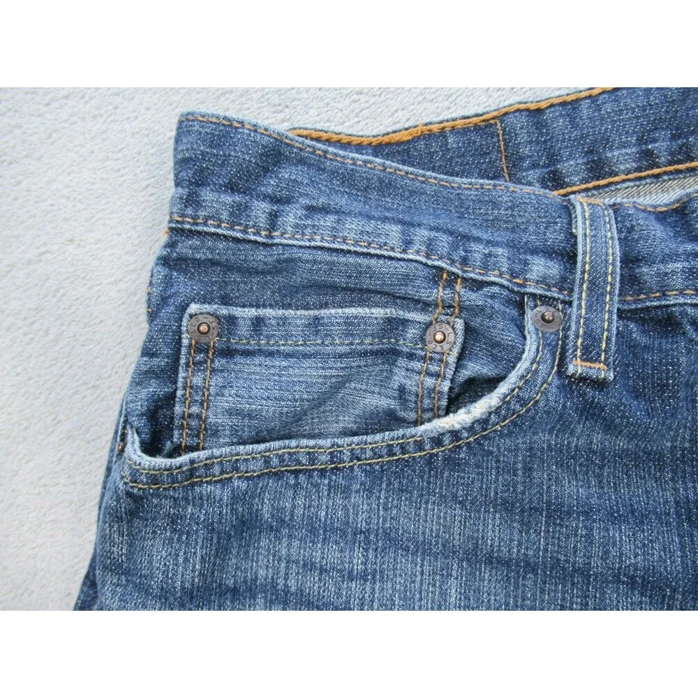 Levis 559 Mens 33x34 Jeans (Actual 30x32) Fly Zipper Medium Wash Blue